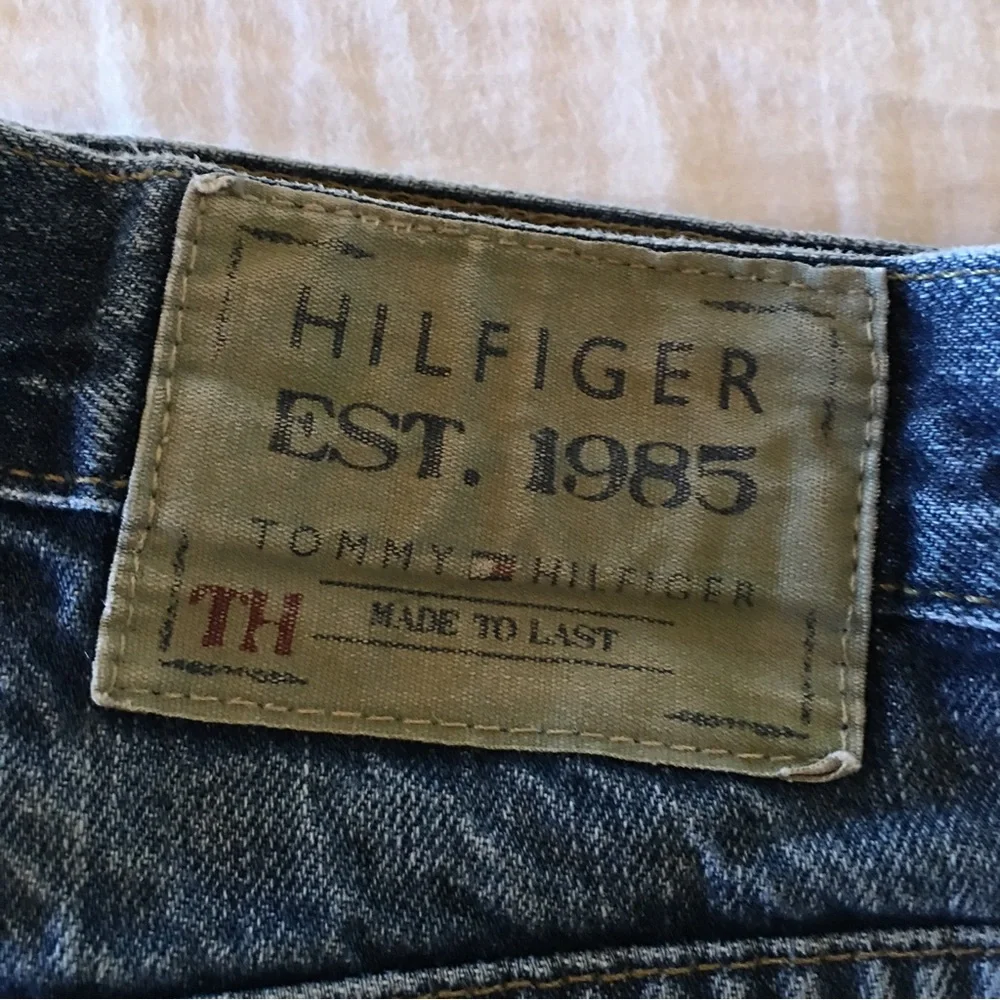 Tommy Hilfiger Boot Cut Jeans 32”x34” - Picture 2 of 11